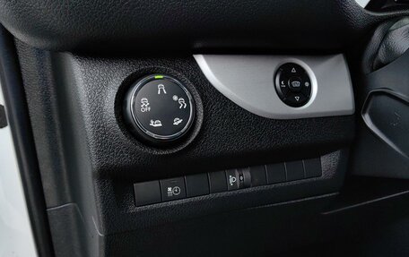 Peugeot Traveller I, 2022 год, 4 000 000 рублей, 18 фотография