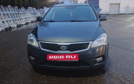 KIA cee'd I рестайлинг, 2010 год, 680 000 рублей, 2 фотография