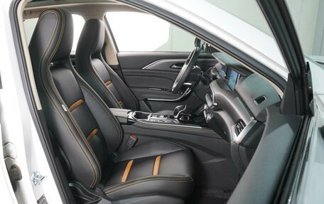 FAW Bestune T77, 2024 год, 2 199 000 рублей, 8 фотография
