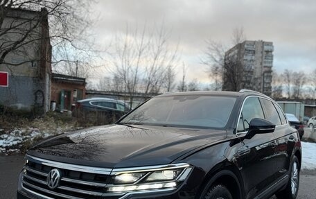 Volkswagen Touareg III, 2019 год, 4 900 000 рублей, 1 фотография