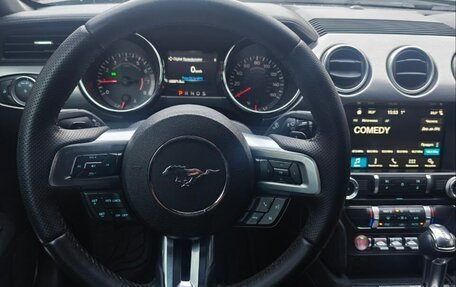 Ford Mustang VI рестайлинг, 2018 год, 2 399 000 рублей, 8 фотография