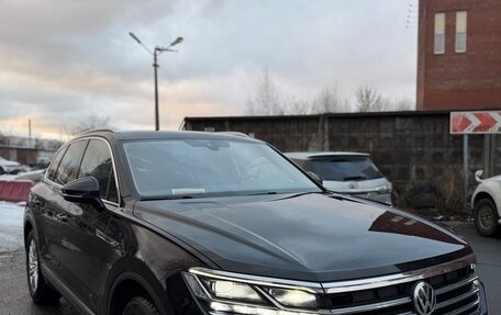 Volkswagen Touareg III, 2019 год, 4 900 000 рублей, 7 фотография
