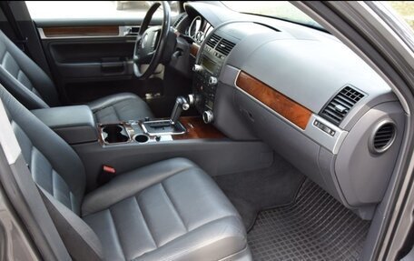 Volkswagen Touareg III, 2009 год, 1 100 000 рублей, 8 фотография