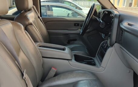 Chevrolet Tahoe II, 2005 год, 1 400 000 рублей, 10 фотография