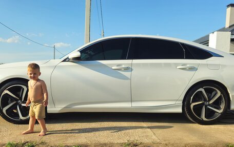 Honda Accord IX рестайлинг, 2017 год, 1 800 000 рублей, 1 фотография