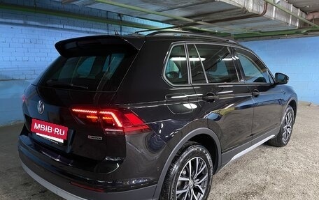 Volkswagen Tiguan II, 2019 год, 3 500 000 рублей, 2 фотография