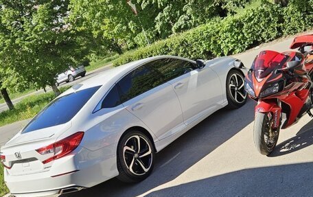 Honda Accord IX рестайлинг, 2017 год, 1 800 000 рублей, 17 фотография