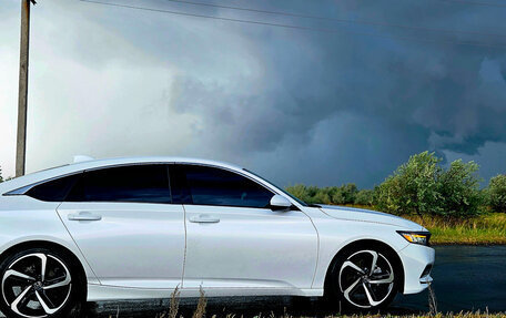 Honda Accord IX рестайлинг, 2017 год, 1 800 000 рублей, 16 фотография