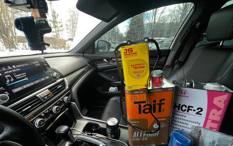 Honda Accord IX рестайлинг, 2017 год, 1 800 000 рублей, 19 фотография