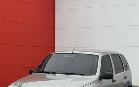 Chevrolet Niva I рестайлинг, 2009 год, 364 999 рублей, 1 фотография