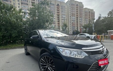 Toyota Camry, 2015 год, 2 370 000 рублей, 4 фотография