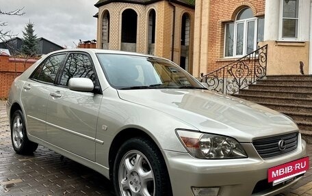 Lexus IS II рестайлинг 2, 1999 год, 855 000 рублей, 9 фотография