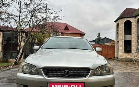 Lexus IS II рестайлинг 2, 1999 год, 855 000 рублей, 10 фотография
