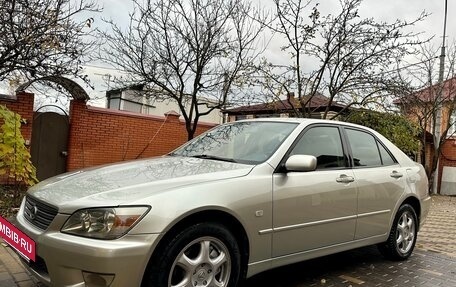 Lexus IS II рестайлинг 2, 1999 год, 855 000 рублей, 2 фотография