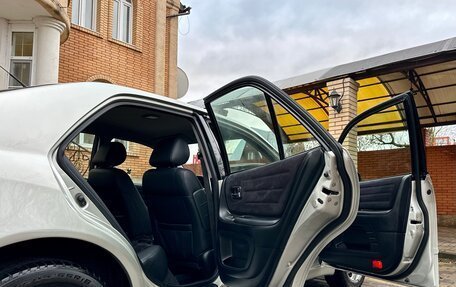 Lexus IS II рестайлинг 2, 1999 год, 855 000 рублей, 21 фотография