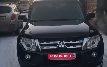 Mitsubishi Pajero IV, 2013 год, 2 260 000 рублей, 1 фотография