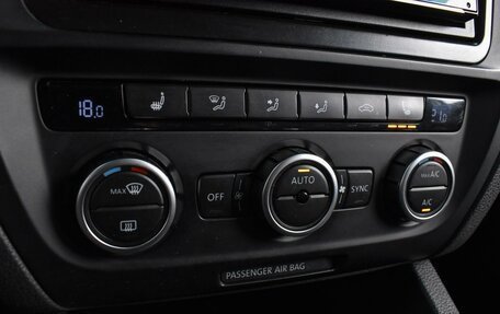 Volkswagen Jetta VI, 2014 год, 990 000 рублей, 12 фотография