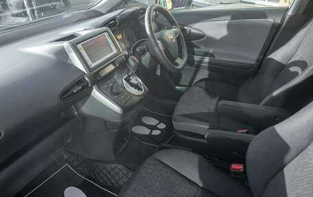 Toyota Wish II, 2011 год, 1 168 000 рублей, 19 фотография