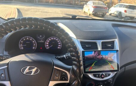 Hyundai Solaris II рестайлинг, 2013 год, 900 000 рублей, 7 фотография