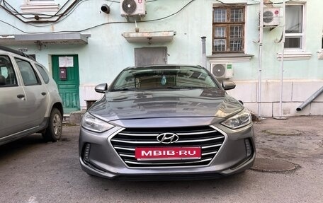 Hyundai Elantra VI рестайлинг, 2018 год, 1 500 000 рублей, 1 фотография