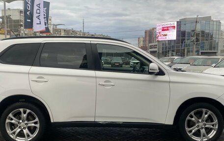 Mitsubishi Outlander III рестайлинг 3, 2013 год, 1 100 000 рублей, 4 фотография