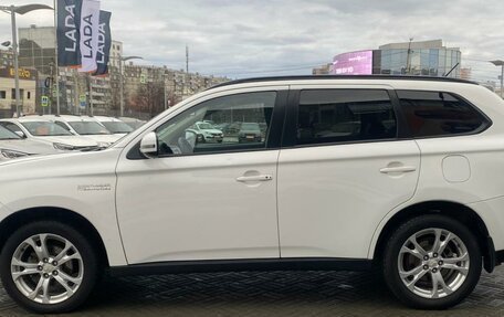 Mitsubishi Outlander III рестайлинг 3, 2013 год, 1 100 000 рублей, 5 фотография