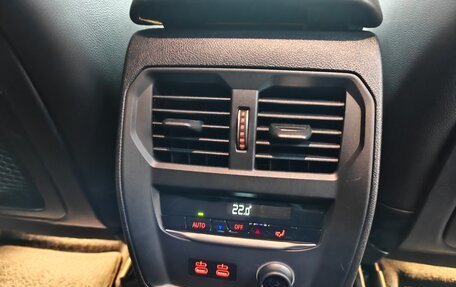 BMW 3 серия, 2019 год, 3 500 000 рублей, 26 фотография