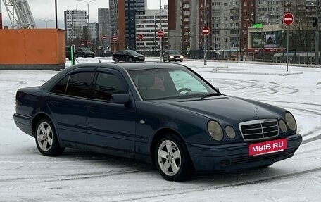 Mercedes-Benz E-Класс, 1997 год, 299 000 рублей, 5 фотография