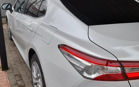 Toyota Camry, 2022 год, 3 600 000 рублей, 3 фотография