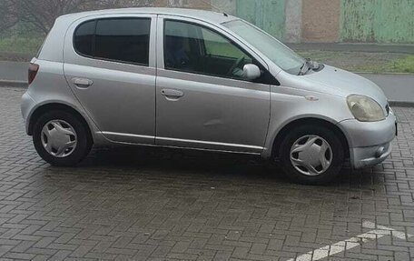 Toyota Vitz, 2001 год, 299 000 рублей, 2 фотография