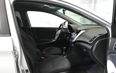 Hyundai Solaris II рестайлинг, 2013 год, 930 000 рублей, 10 фотография