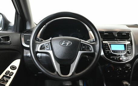 Hyundai Solaris II рестайлинг, 2013 год, 930 000 рублей, 13 фотография