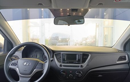 Hyundai Solaris II рестайлинг, 2017 год, 1 050 000 рублей, 17 фотография