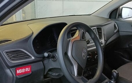 Hyundai Solaris II рестайлинг, 2017 год, 1 050 000 рублей, 20 фотография