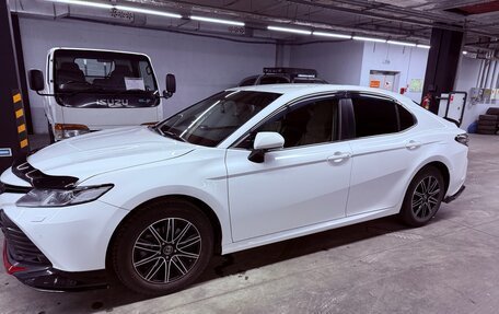 Toyota Camry, 2018 год, 2 650 000 рублей, 3 фотография