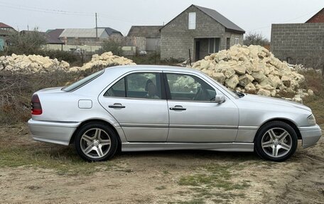Mercedes-Benz C-Класс, 1994 год, 265 000 рублей, 2 фотография