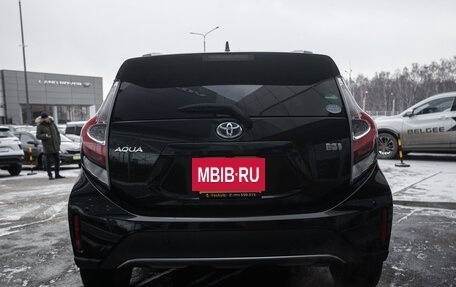 Toyota Aqua I, 2018 год, 1 298 000 рублей, 7 фотография