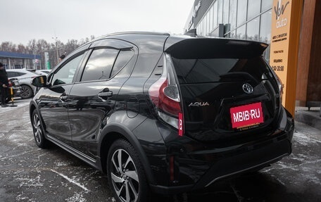 Toyota Aqua I, 2018 год, 1 298 000 рублей, 6 фотография