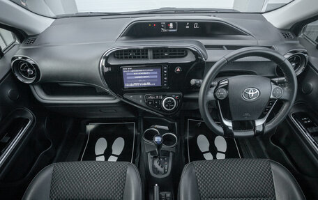 Toyota Aqua I, 2018 год, 1 298 000 рублей, 18 фотография