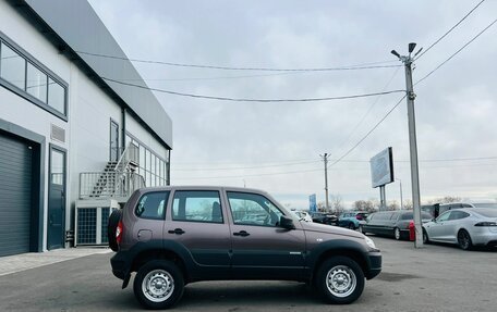 Chevrolet Niva I рестайлинг, 2016 год, 809 000 рублей, 7 фотография