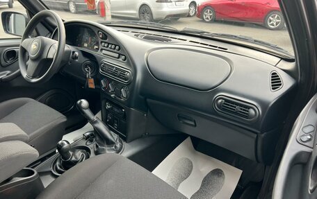 Chevrolet Niva I рестайлинг, 2016 год, 809 000 рублей, 12 фотография