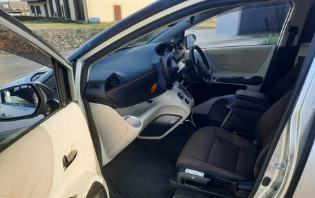 Toyota Sienta II, 2017 год, 1 100 000 рублей, 4 фотография