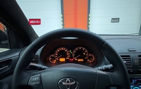 Toyota Avensis III рестайлинг, 2006 год, 740 000 рублей, 7 фотография