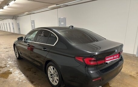 BMW 5 серия, 2022 год, 3 040 000 рублей, 1 фотография