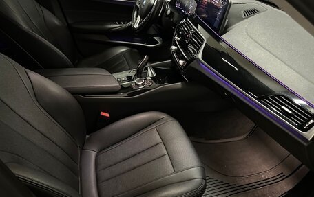 BMW 5 серия, 2022 год, 3 040 000 рублей, 6 фотография