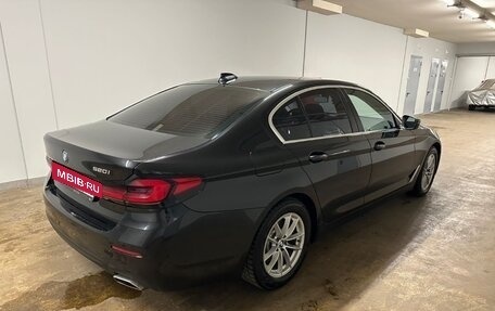 BMW 5 серия, 2022 год, 3 040 000 рублей, 3 фотография