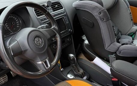 Volkswagen Polo VI (EU Market), 2012 год, 880 000 рублей, 6 фотография