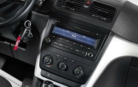 Skoda Yeti I рестайлинг, 2014 год, 999 000 рублей, 11 фотография