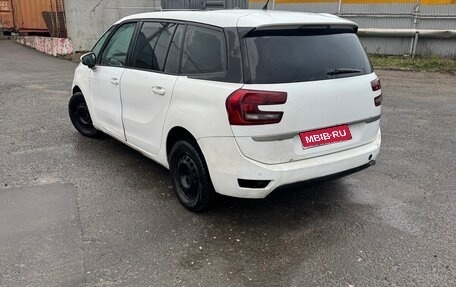 Citroen C4 Picasso II рестайлинг, 2017 год, 560 000 рублей, 5 фотография