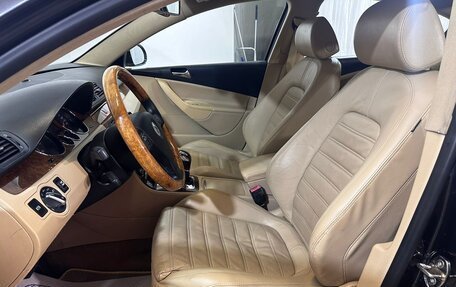 Volkswagen Passat B6, 2006 год, 595 000 рублей, 10 фотография